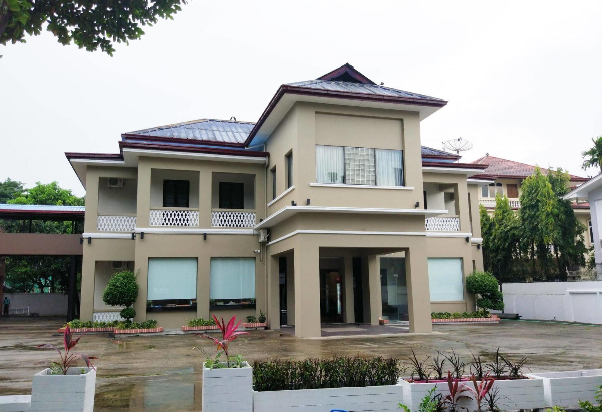 Ruby Garden Hotel Γιανγκόν Εξωτερικό φωτογραφία