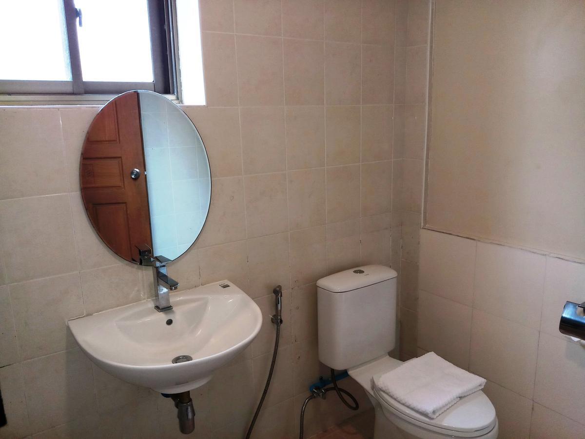 Ruby Garden Hotel Γιανγκόν Εξωτερικό φωτογραφία
