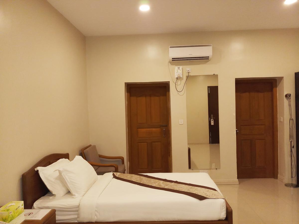 Ruby Garden Hotel Γιανγκόν Εξωτερικό φωτογραφία